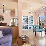 Artistic Apartment In Chania