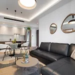 Comfy Apt Terrace And Parking 800M To Old Town And Beach