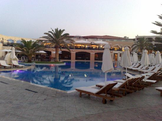 Hotel Atlantica Caldera Creta Paradise
