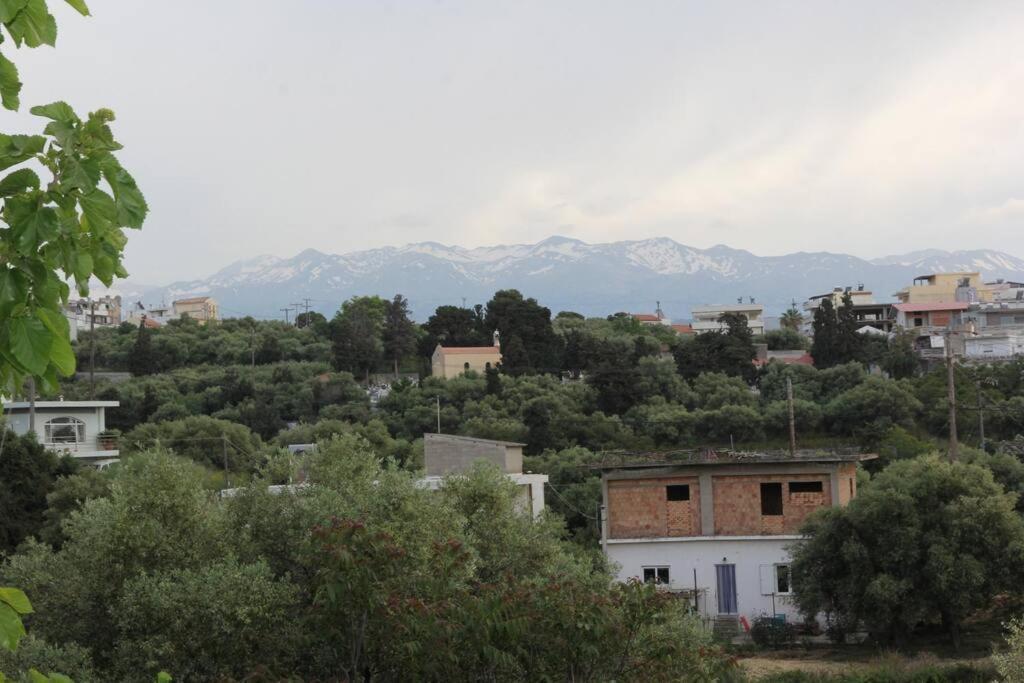 άνετο και πολυτελές οροφοδιαμέρισμα 2 Apartamento *