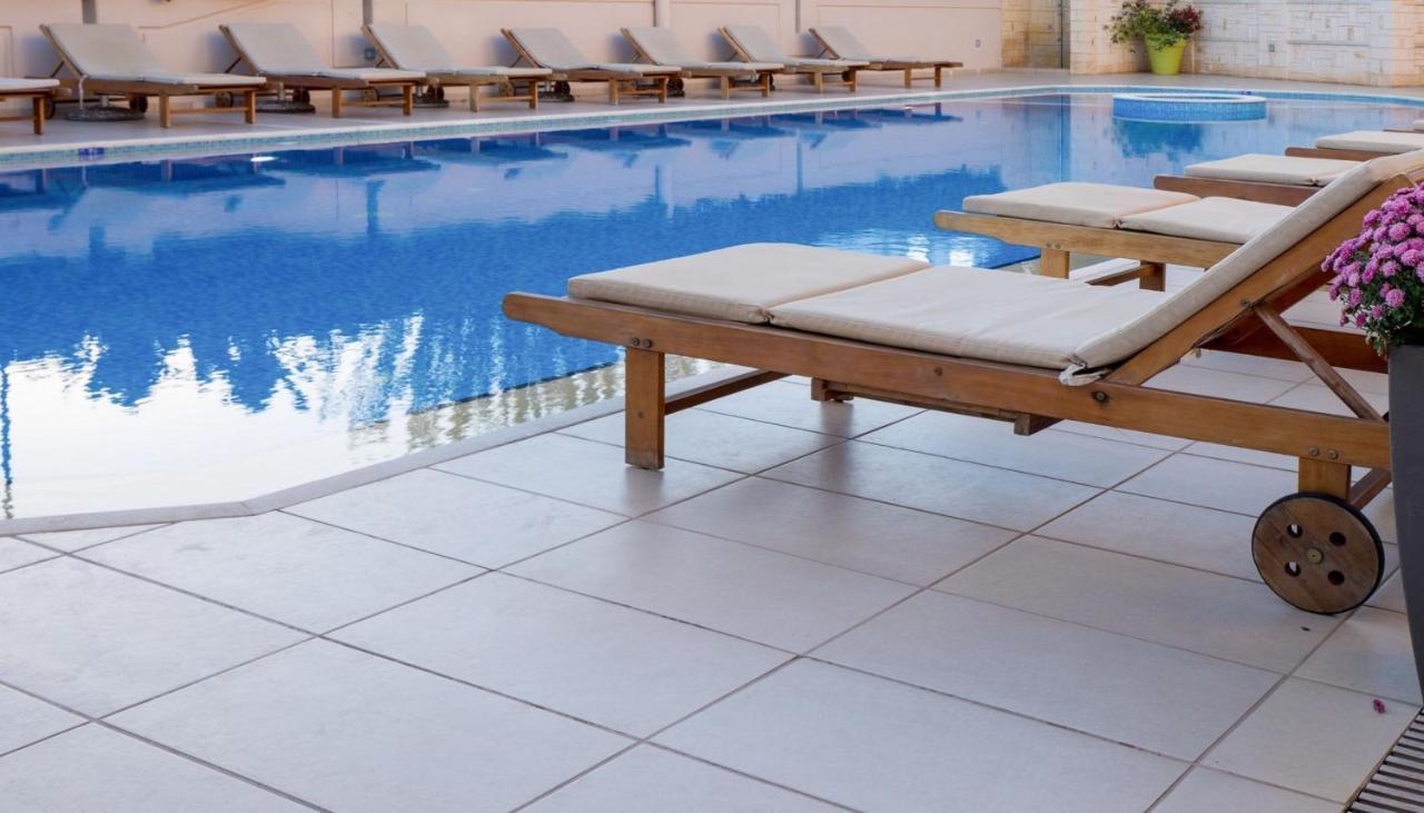 Aspasias Luxury