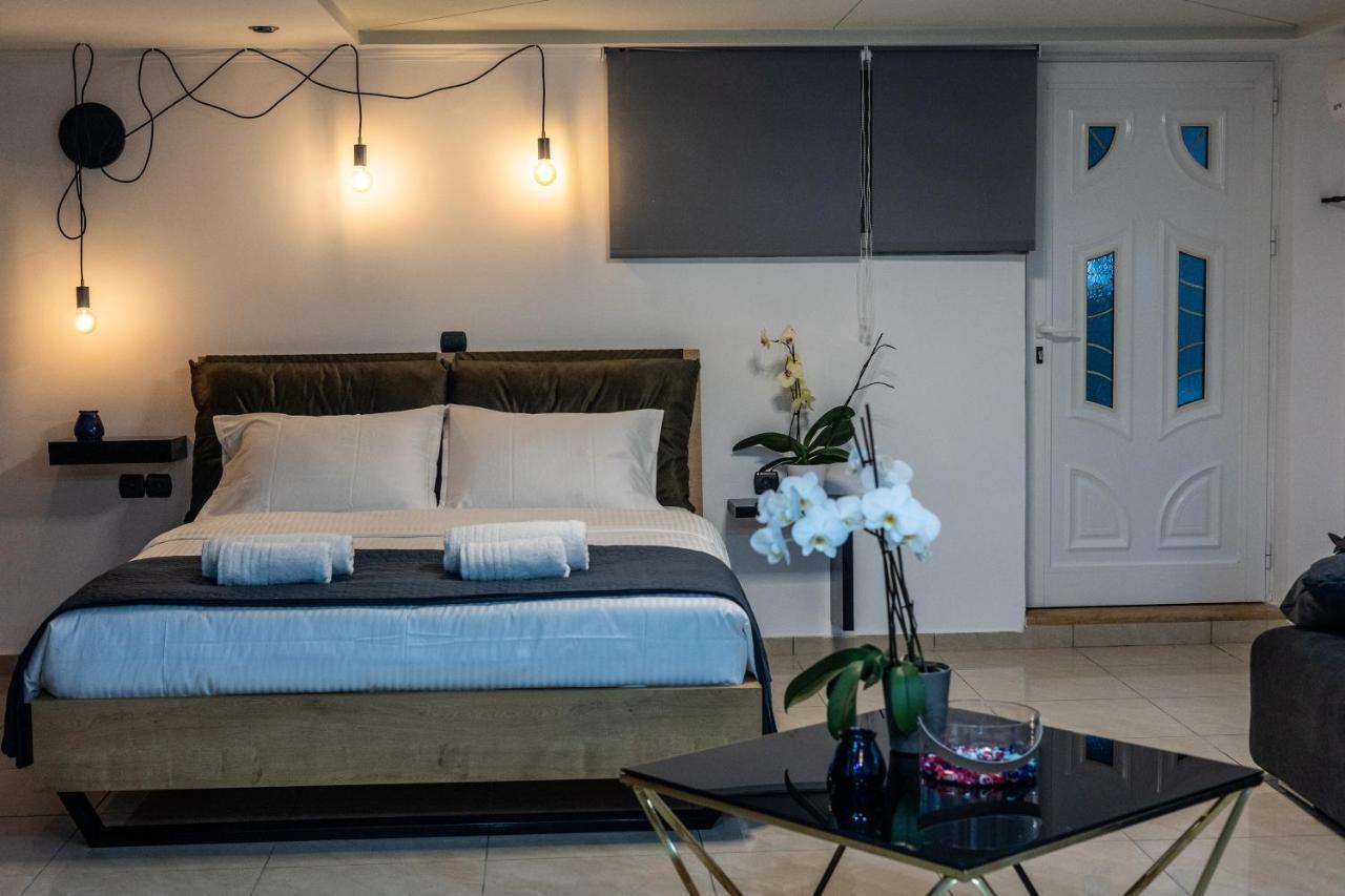 Apartment Black Chania (Crete)