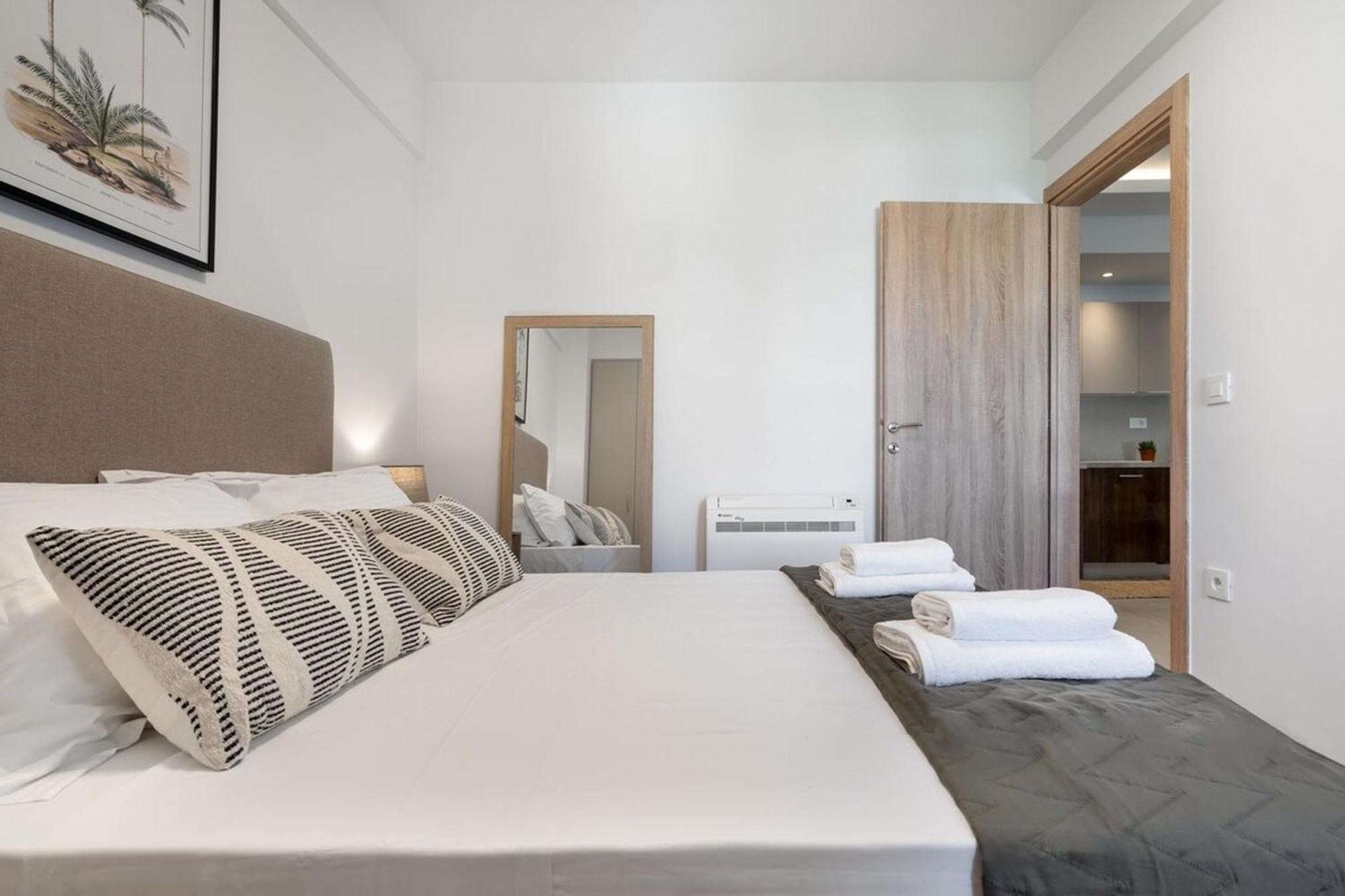 Comfy Terrace And Parking 800m To Old Town And Appartement