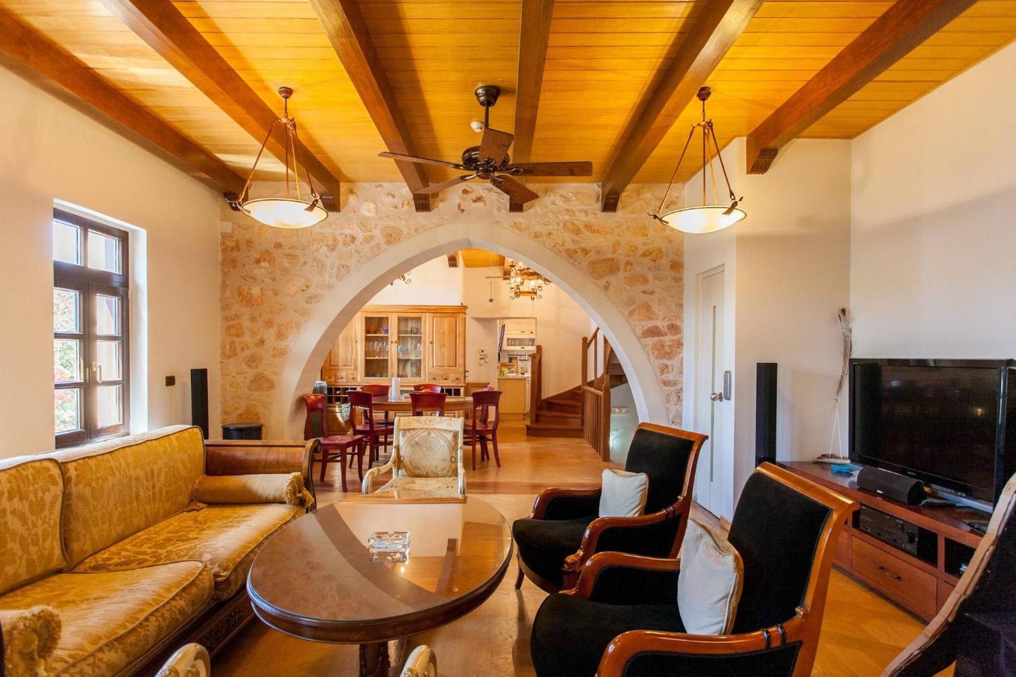 Luxurious Venetian 3 Floor House In The Old Port