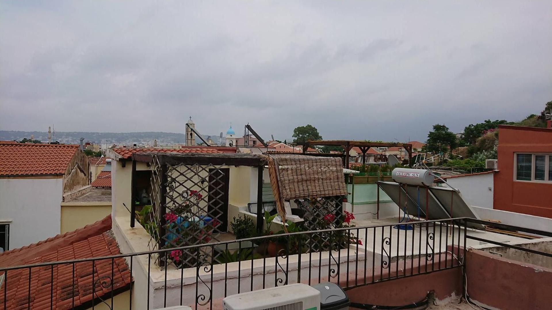 Maro Guest house