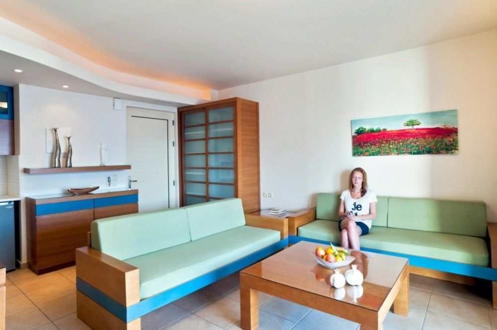 Kedrissos Aparthotel 3*