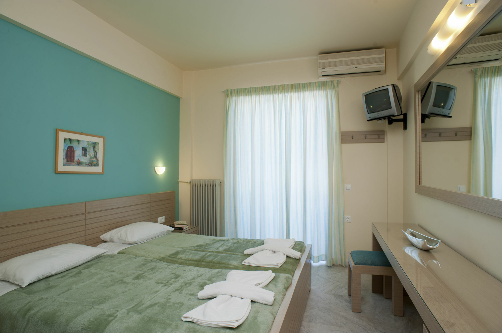 Aparthotel Kedrissos