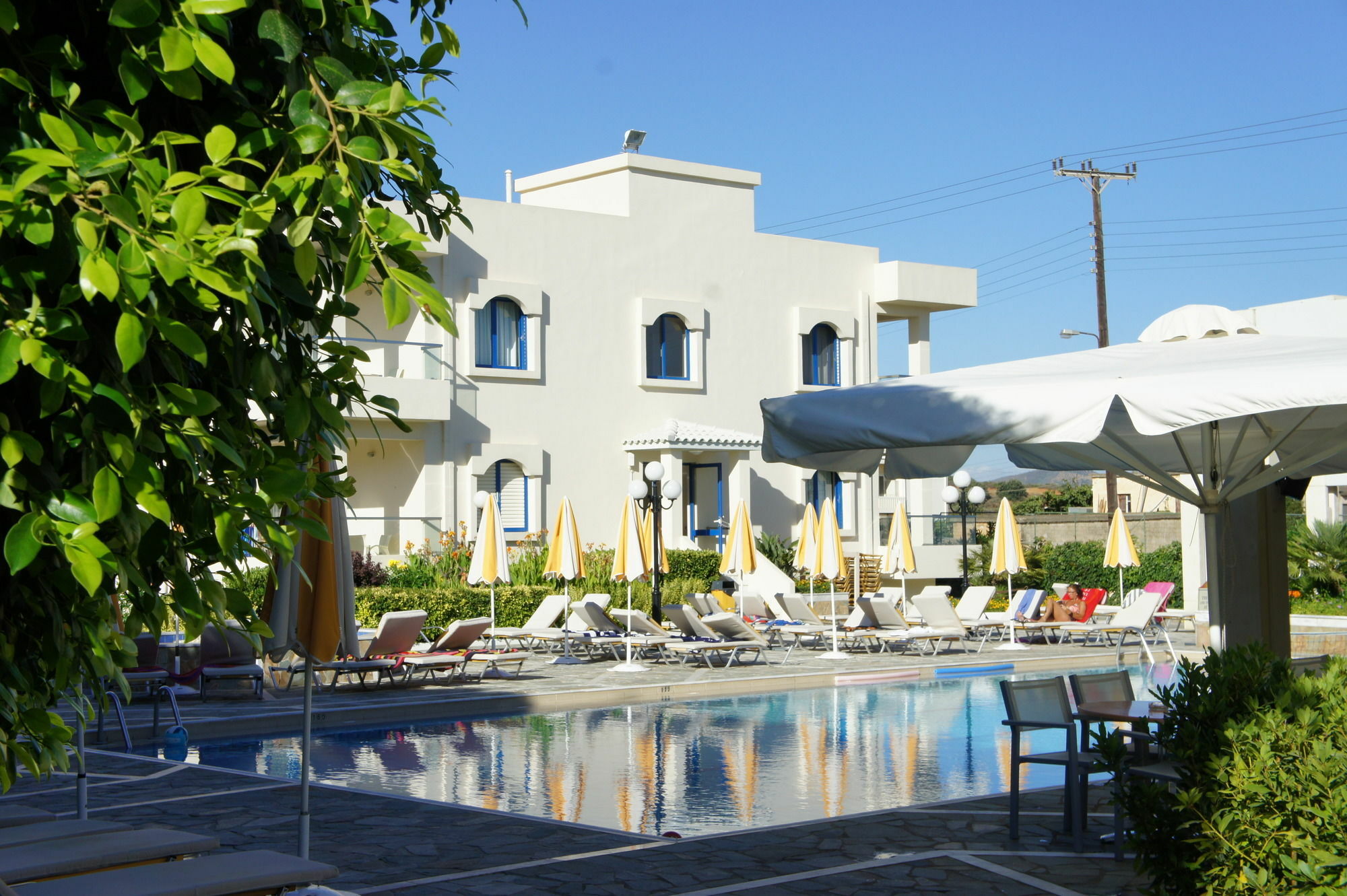 Aparthotel Kedrissos