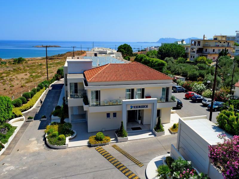 Aparthotel Kedrissos 3*