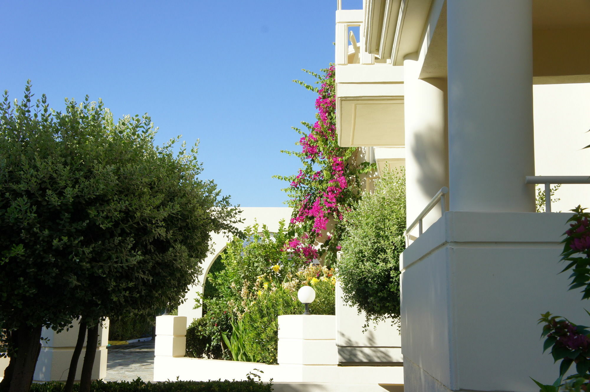 Kedrissos Aparthotel 3*