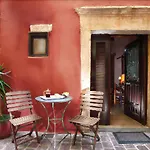 Archontiko Evgenia Studios & Suites Old Town Chania