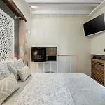 Kom House