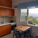 Iro\'S House