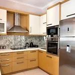 Central Apartment In Quiet Neighborhood Near Sandy Beach