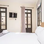 Solis Maisonette With Jacuzzi!!