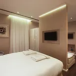 Consolato Boutique