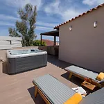 Aretousa Studio