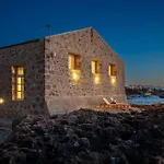 Hippocampo Waterfront Villa