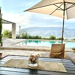 Aggelos And Thisbe Chania Suburbs Sea View Guest House