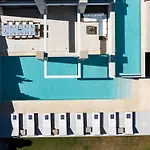 Villa Aroma