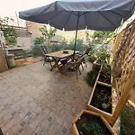 Kristy\'S House With Garden