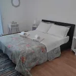 Beautiful 2-Bed Apartment In Chania 65 Sqm Space W