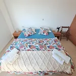 Almyrida Beach Bungalow Ips