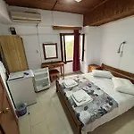 Stelios Rooms To Rent