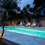 Koukounari Luxury Villa