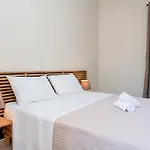 Elegant Apartment