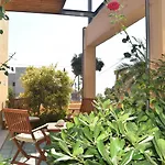 Luxury Pool House In Chania