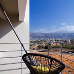 Seametry Luxury Living Apartments