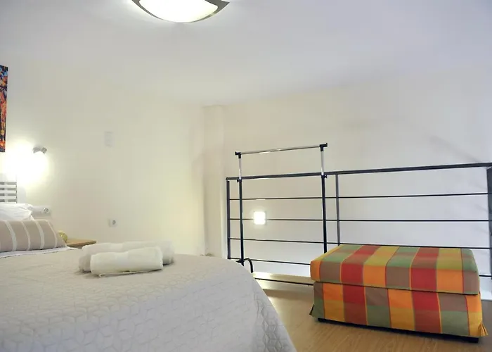 Adonis Apartments