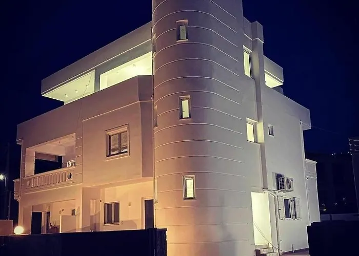 White Dome Apartment
