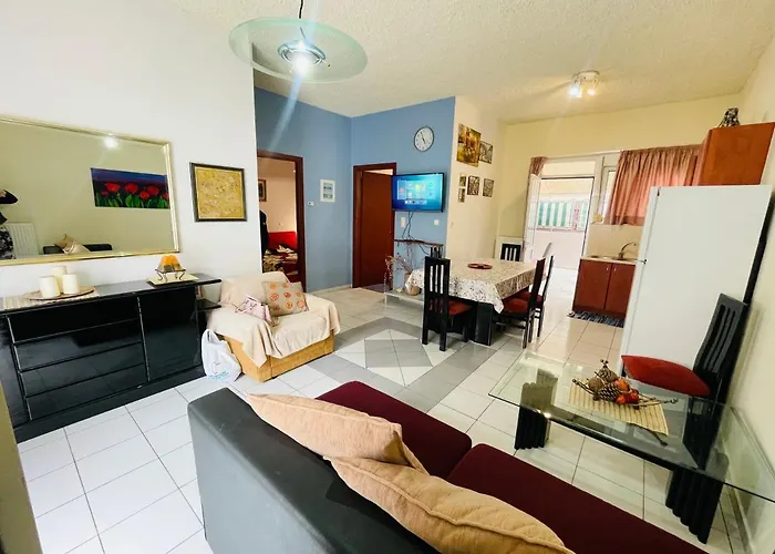 Nea Chora Cozy Apartment Close To The Beach