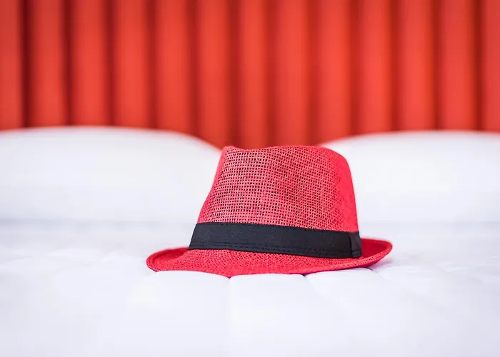 Thejoy City Suites