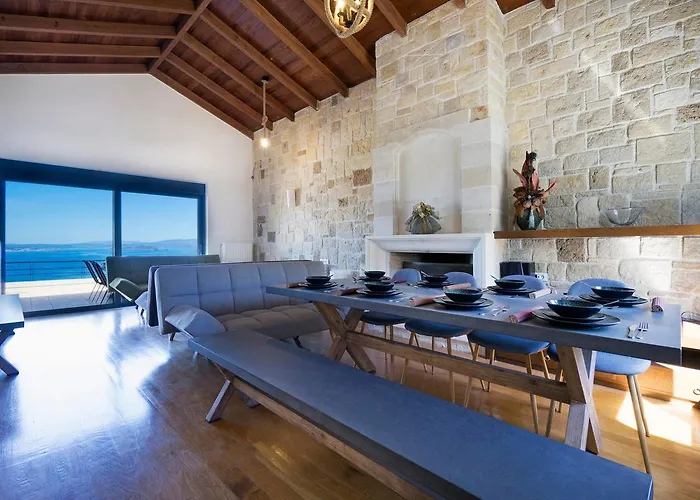 Koukouvaya Superb Penthouse