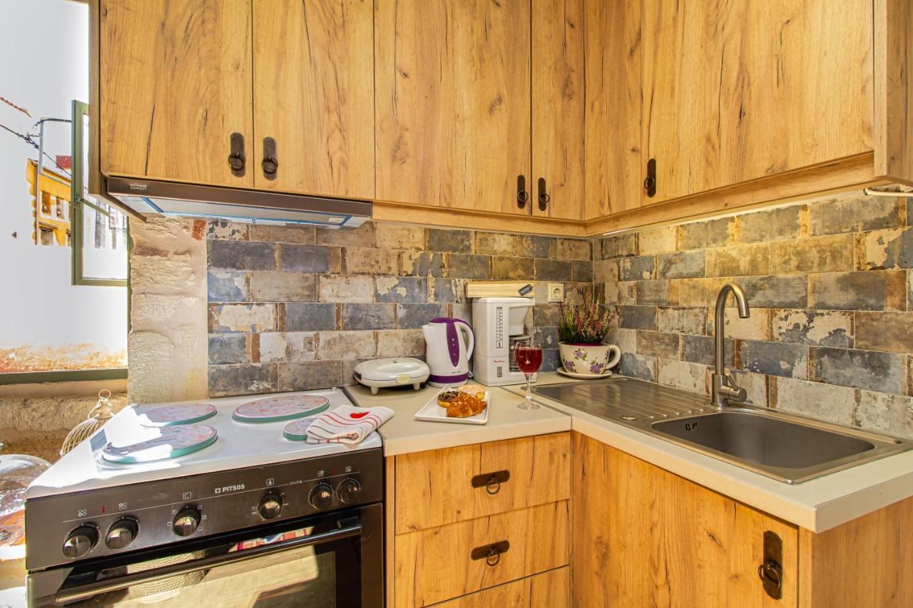 Antonia Traditional Estate Apartment