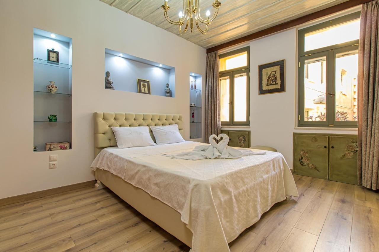 Antonia Traditional Estate