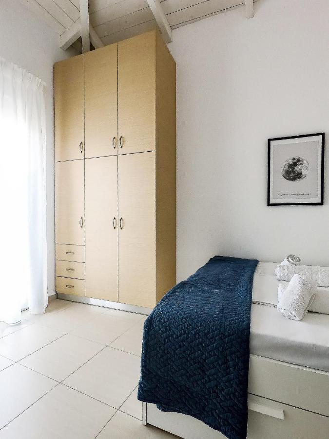 Appartement Nikis 2 *