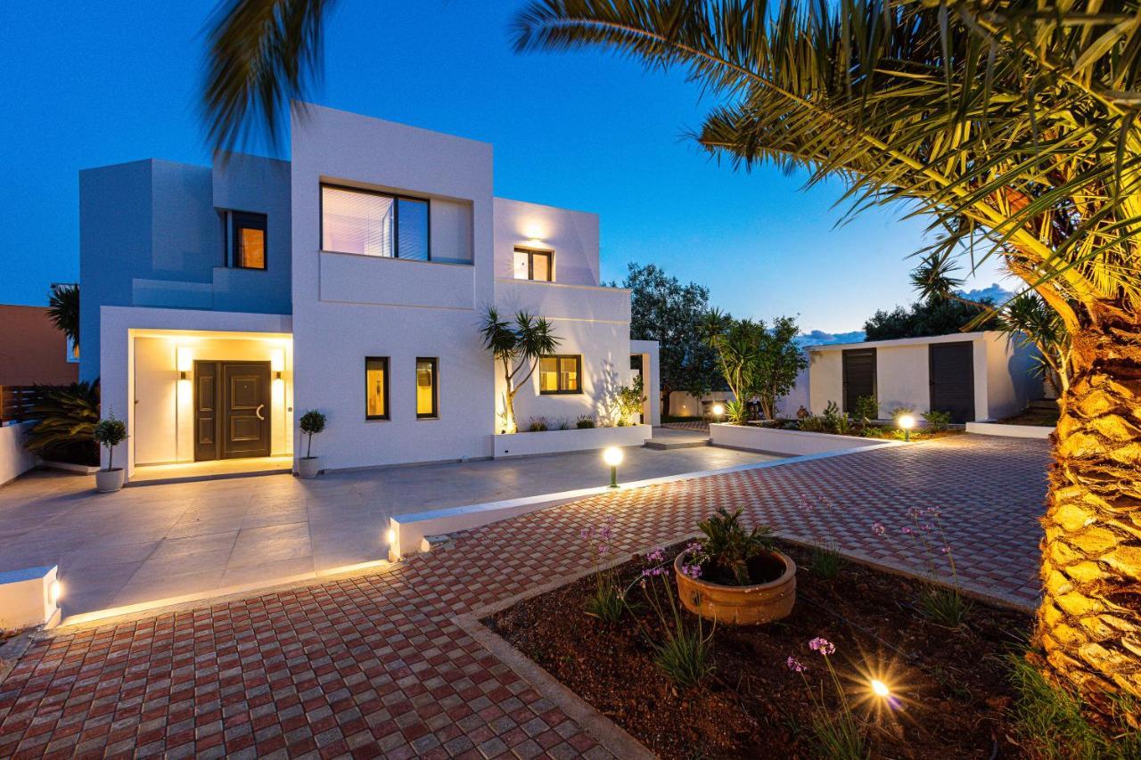 Artemisia Villa