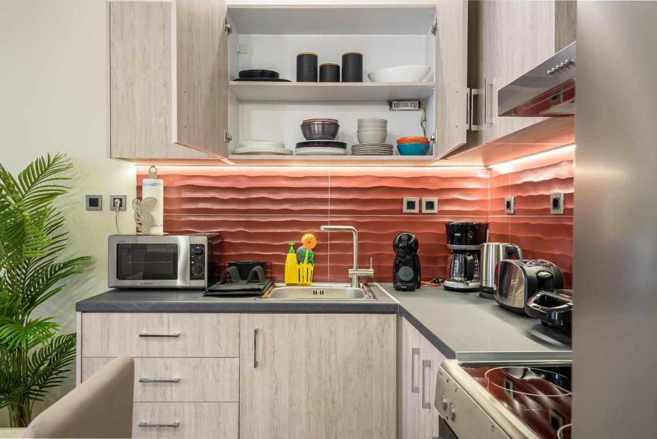 Gianna's 'superb' Apartamento Chrissi Akti Chania