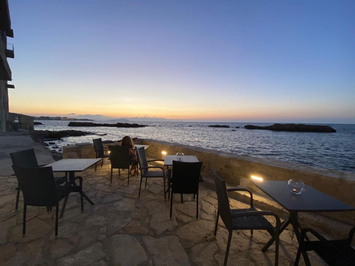 Microcosmos Halepas Chrissi Akti Chania