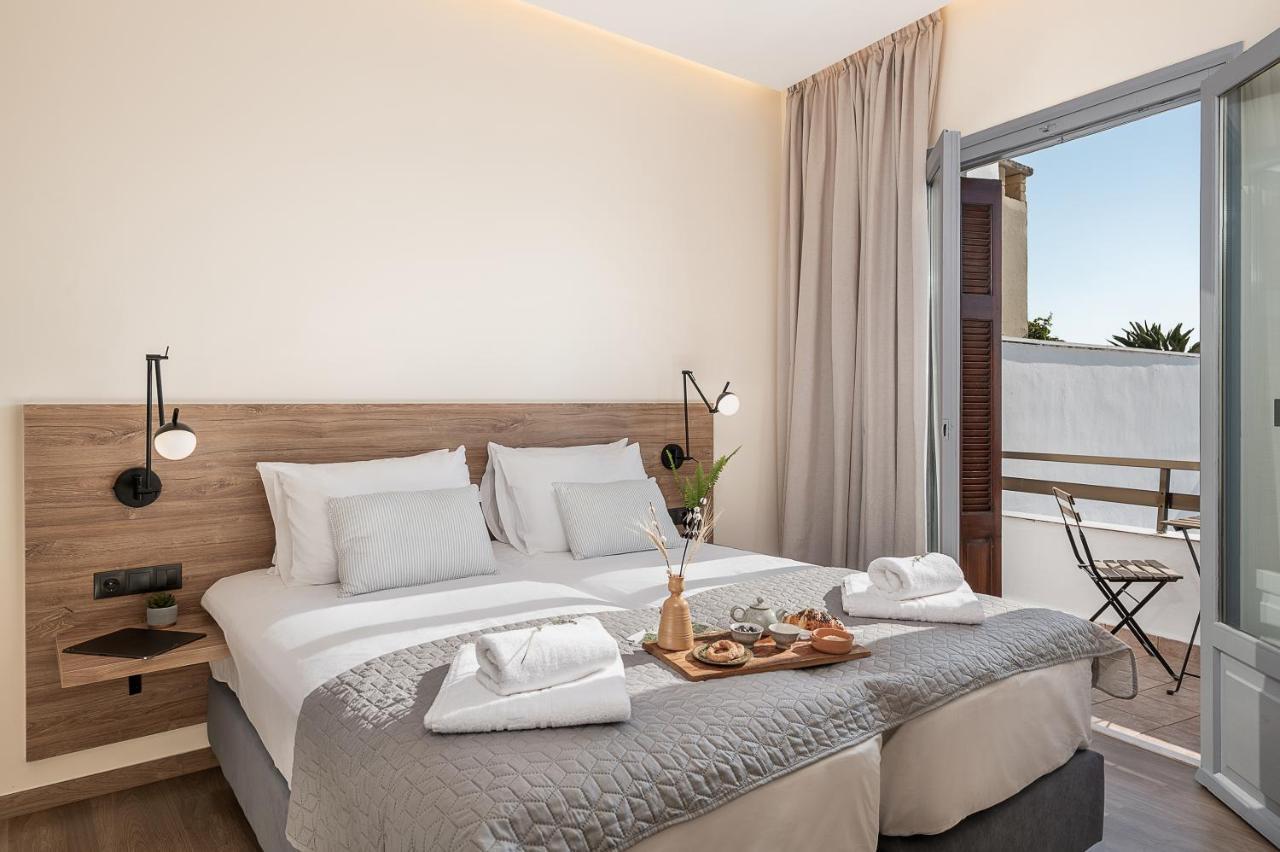 Amphitrite Hotel