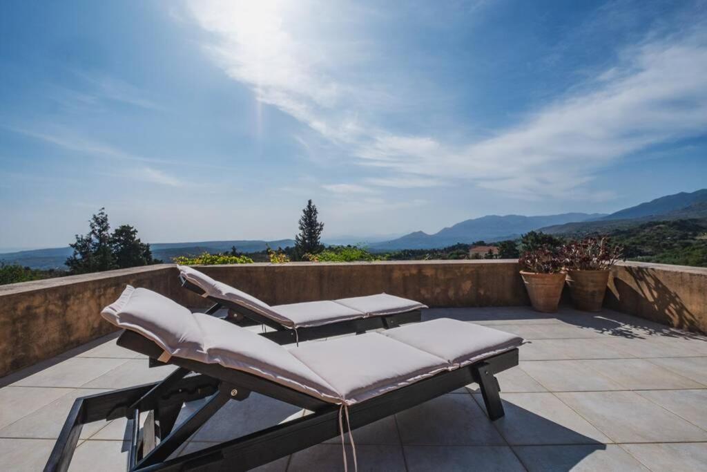 Kalogra - Architect With Breathtaking Views Villa *
