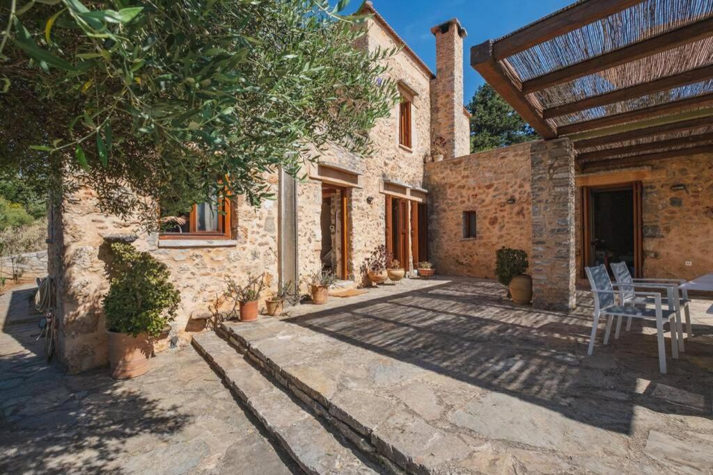 Kalogra - Architect With Breathtaking Views Villa Chania (Crete)