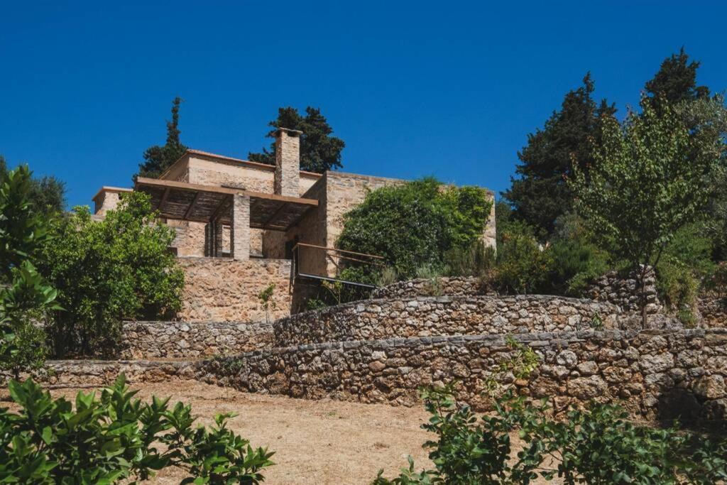 Kalogra - Architect With Breathtaking Views