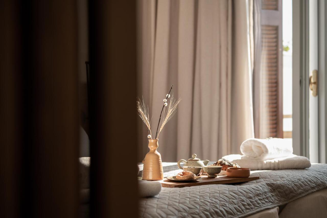 Amphitrite Hotel
