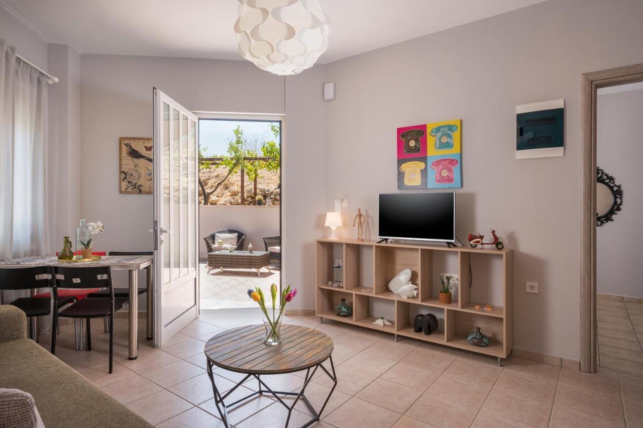 Tholos Apartment