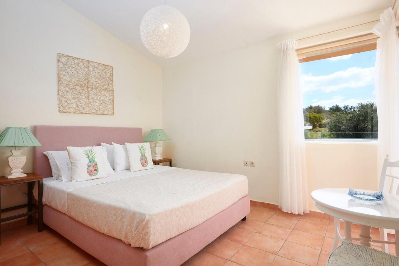 Seafront Longobardi Villa